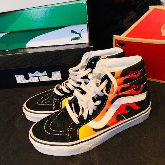 Vans - Picture 3 of 4